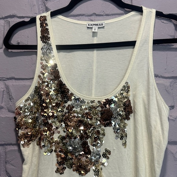 NWOT Express Sequin Embellished Yellow Tank Top size M - Picture 3 of 7